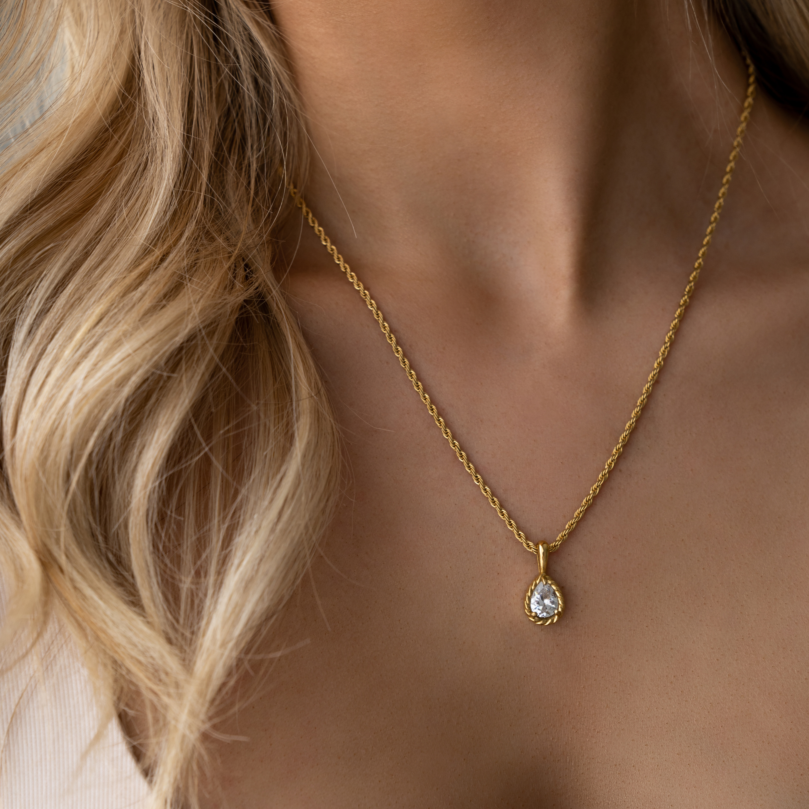 Dewdrop Gold Gemstone Necklace - La Musa Jewellery