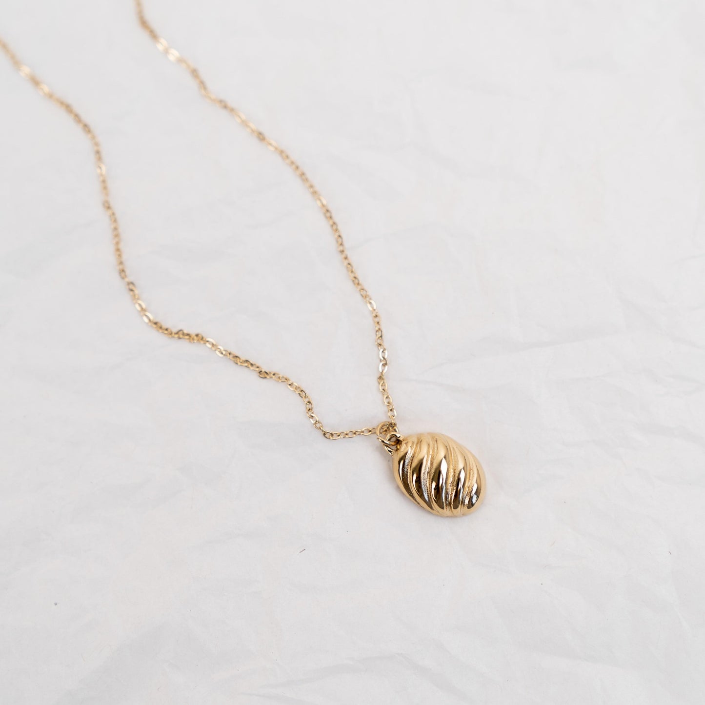 Petite Croissant Necklace | La Musa Jewellery