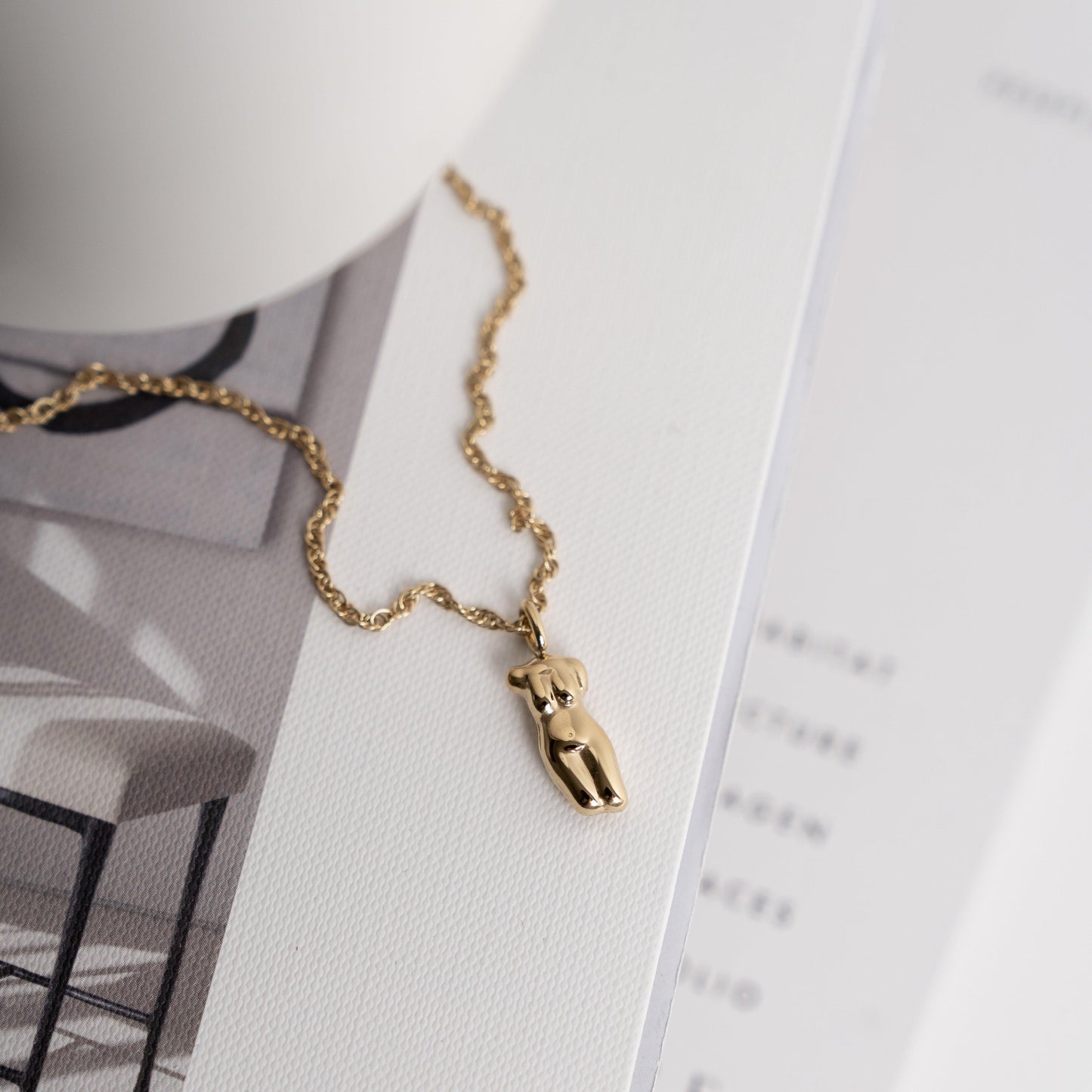 Venus Pendant Necklace | La Musa Jewellery