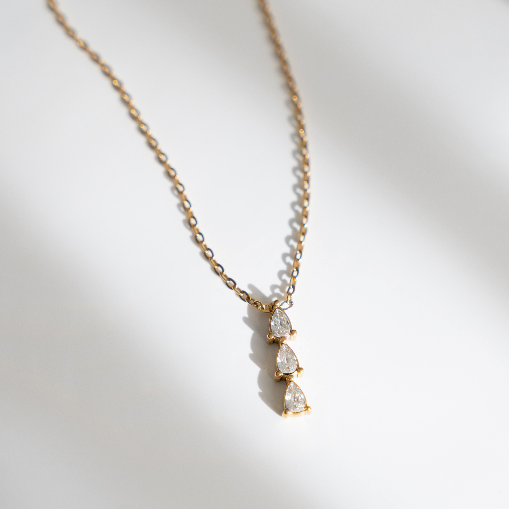 Trois Necklace - La Musa Jewellery