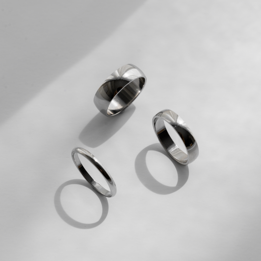 Minimalist Ring - Silver