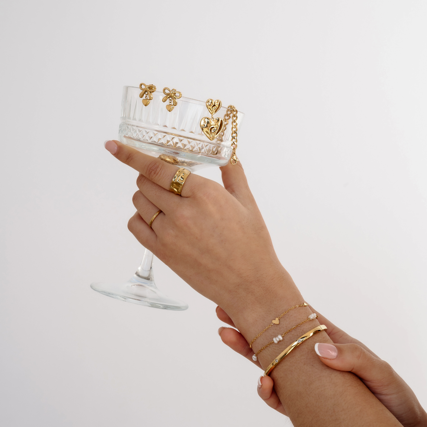 Verve Pearl Bracelet - Gold pearl chain bracelet - La Musa Jewellery