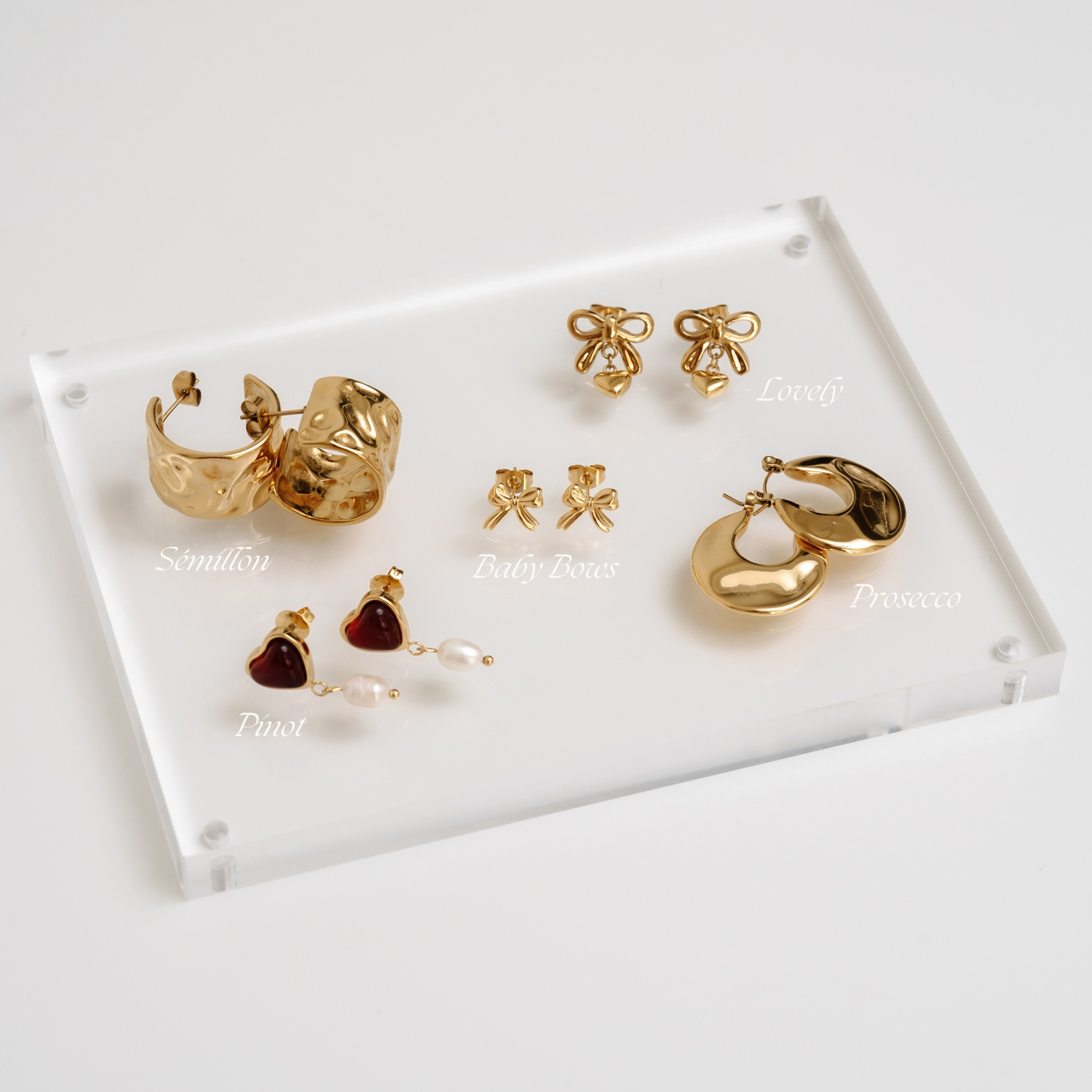 Lovely Heart & Bow Stud Earrings - gold stud earrings - gold studs - waterproof jewellery - La Musa Jewellery