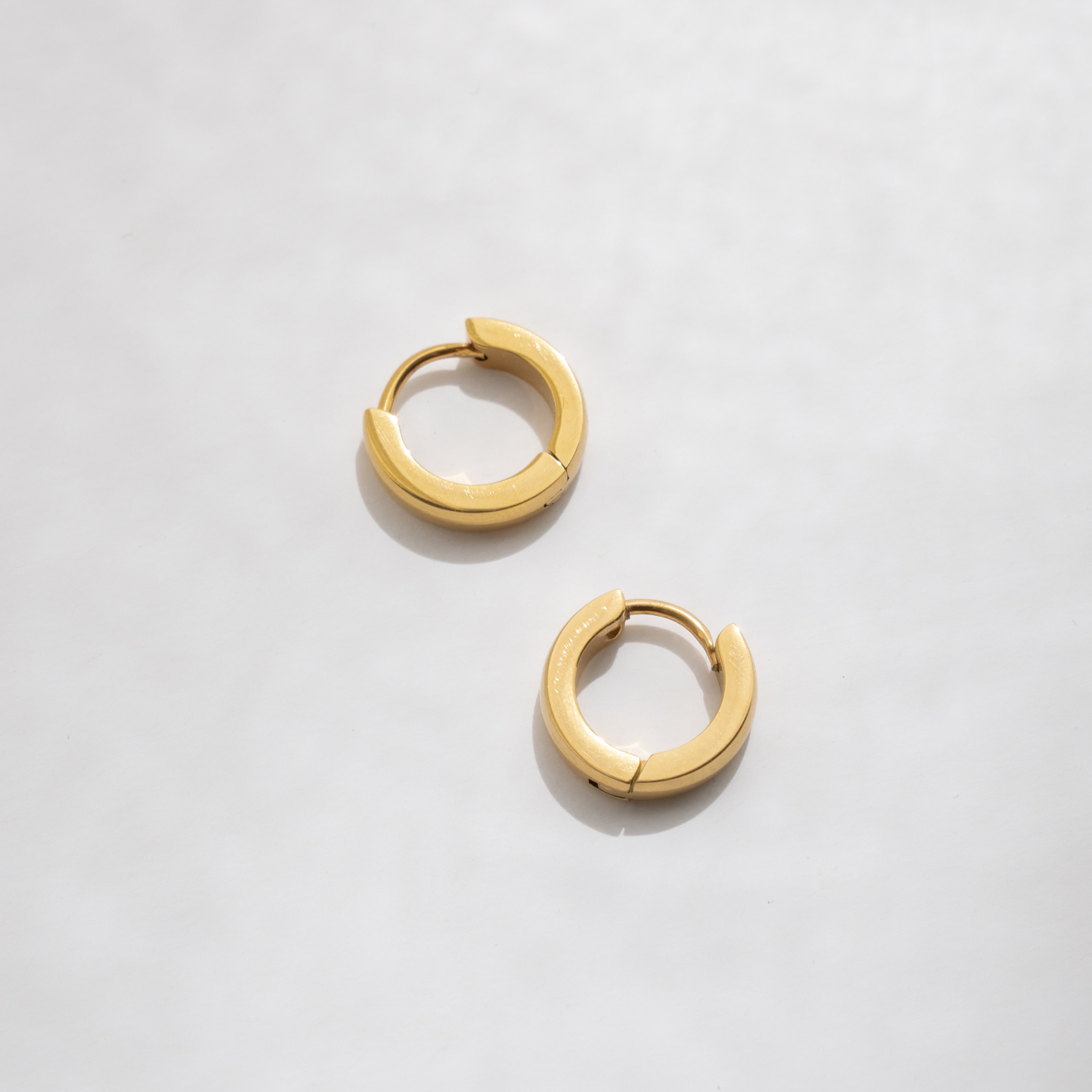 Minimalist Huggie Earrings Gold - waterproof jewellery - La Musa Jewellery 