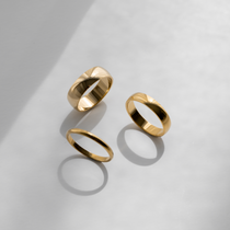 Minimalist Ring Gold - thin, thick and chunky band rings - waterproof jewellery- La Musa Jewellery