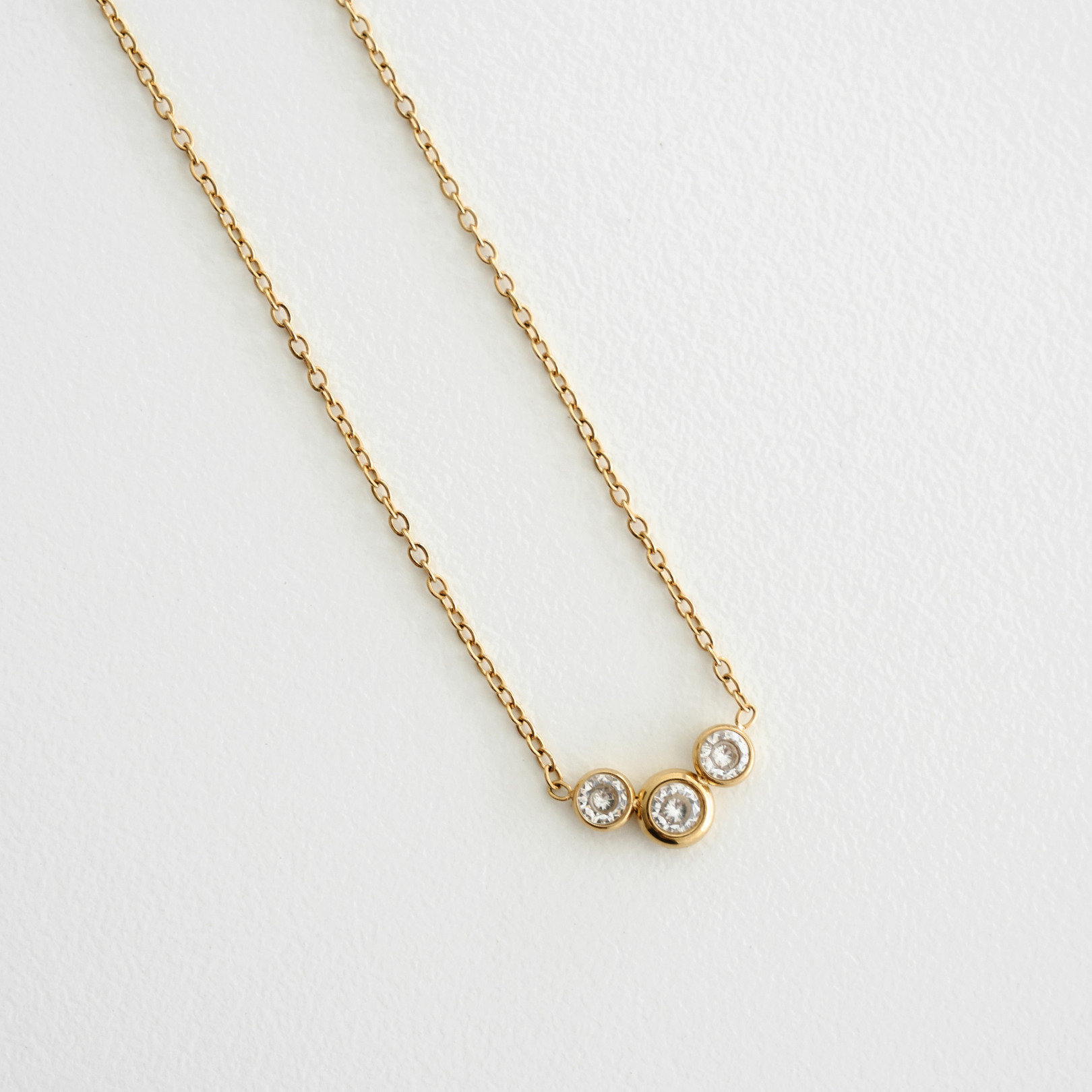 Bit of Bubbly Necklace - Gold Chain - Dainty Gemstone Necklace - La Musa Jewellery