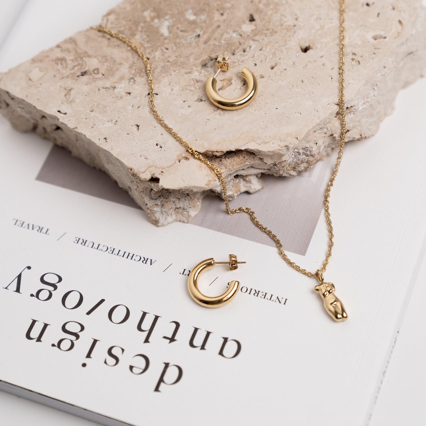 Classic Thick Hoop Earrings Gold | La Musa Jewellery