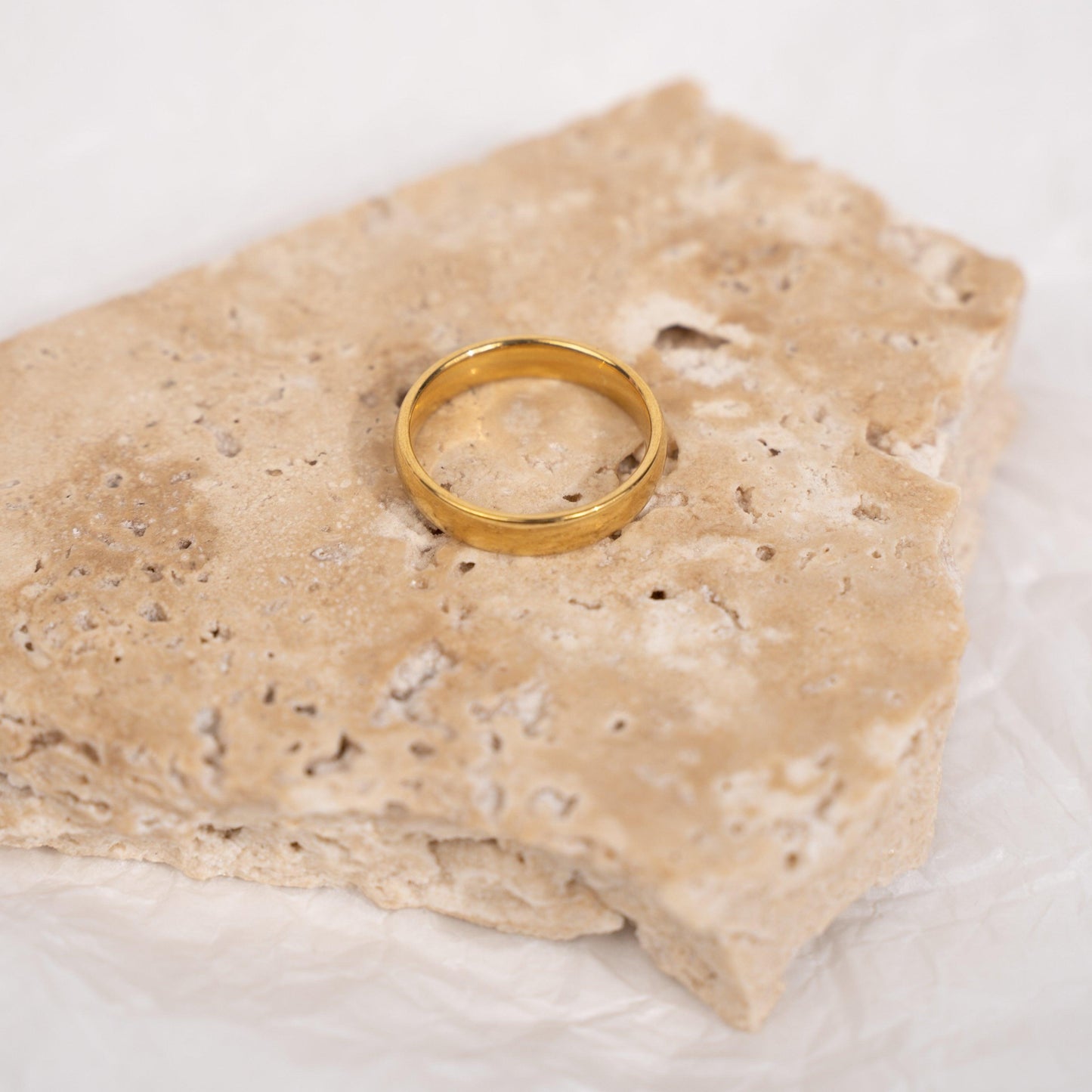 Gold Minimalist Ring | La Musa Jewellery